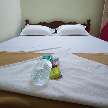 Sr Villa Stay Kottakuppam Kültér fotó